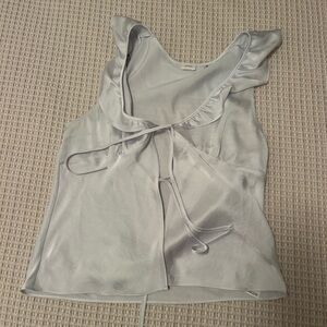 Aritzia Wilfred tie front top in silver size medium